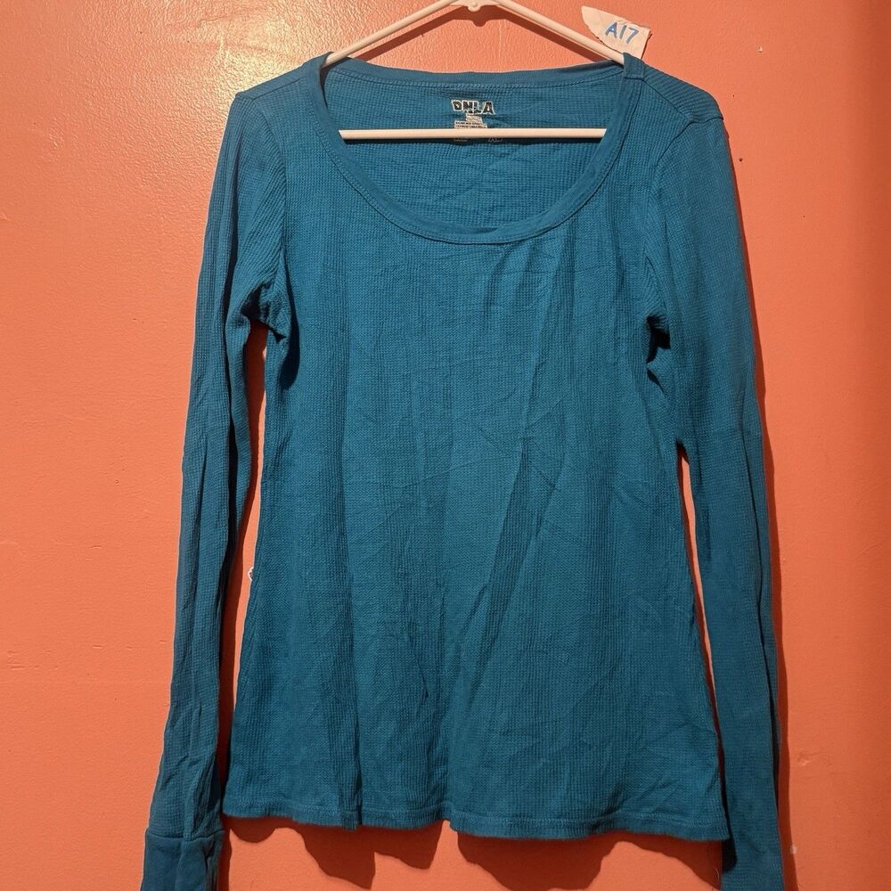 Vintage DNLA Sport Womens XL Extra Large Blue Long Sleeve Tee Activewear